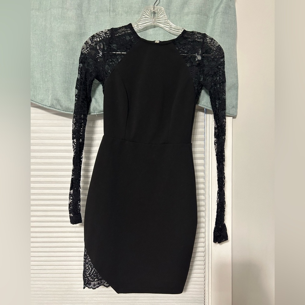 Emerald Sundae Black dress lace detail XXS